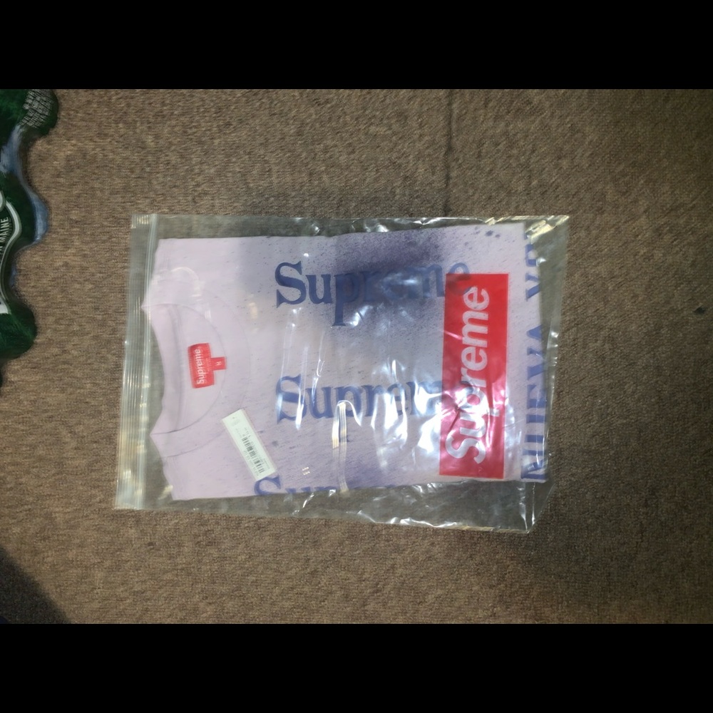 Supreme Nueva York Tee